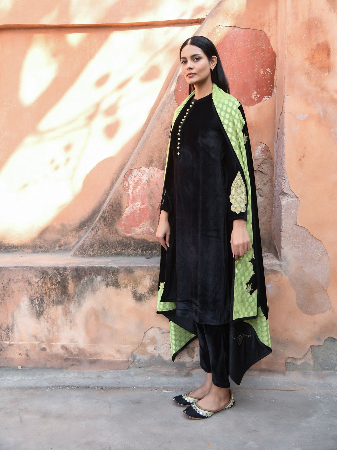 Noor Black Velvet Ensemble