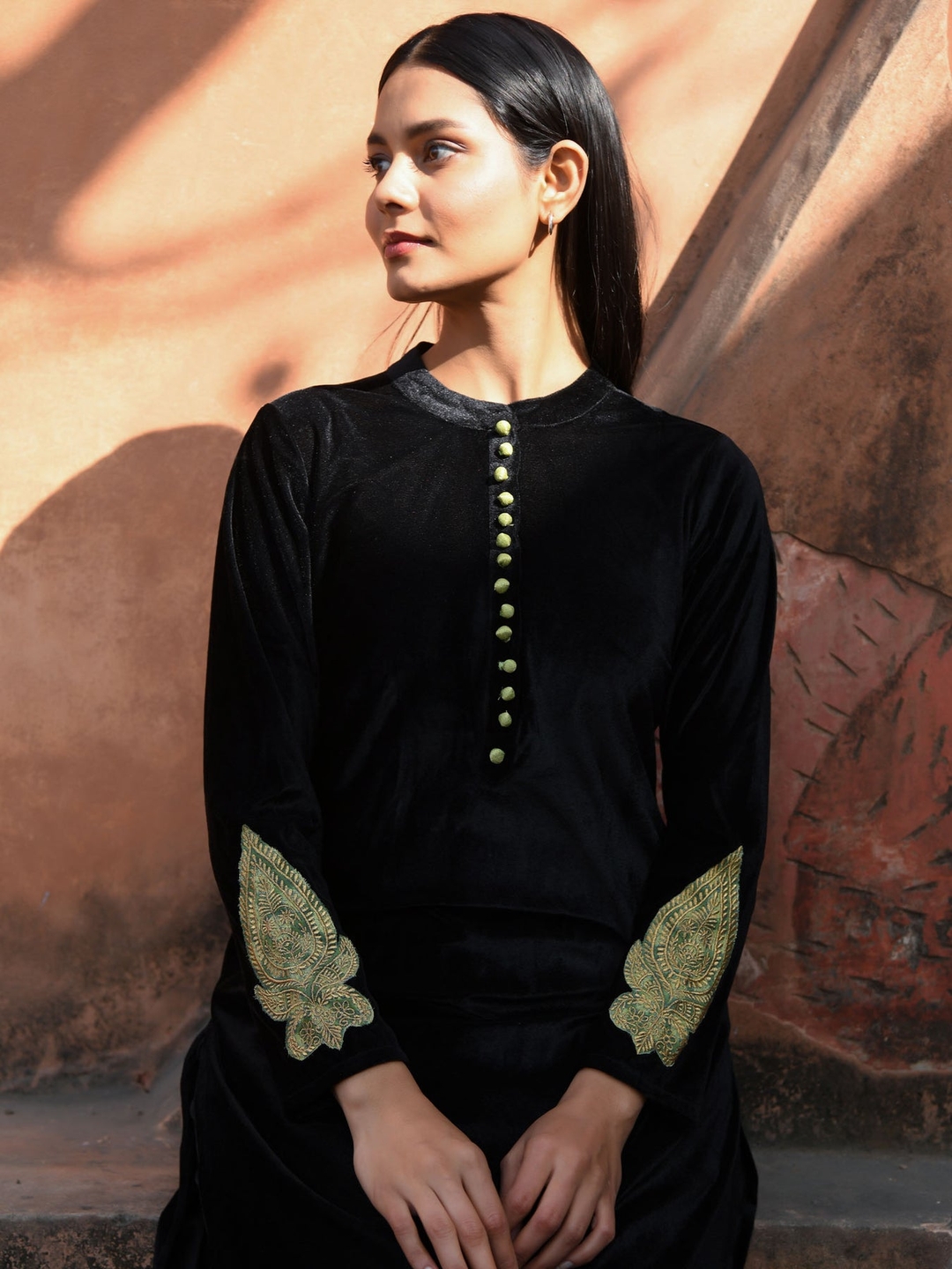 Noor Black Velvet Ensemble