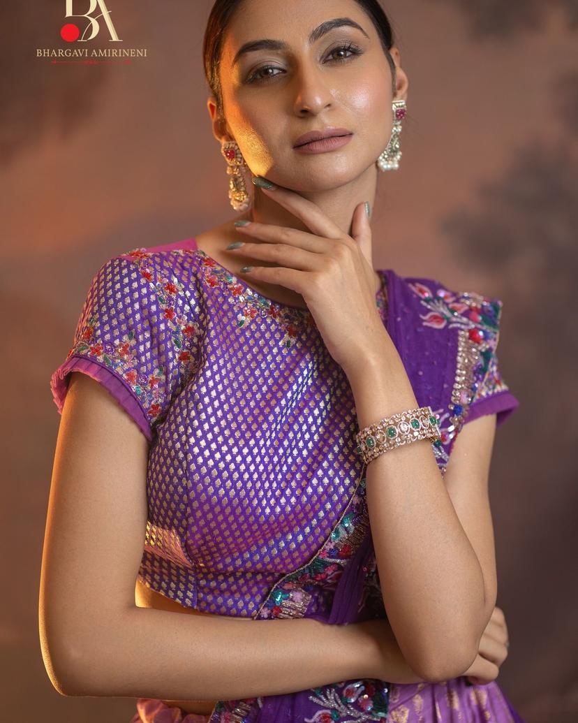 BHARGAVI AMIRINENI
