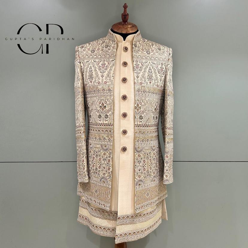 Guptas Paridhan